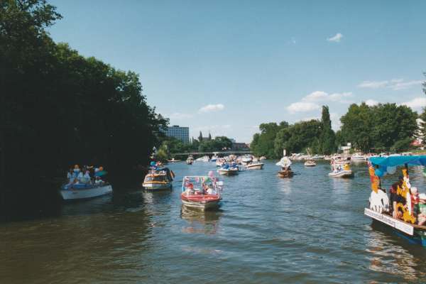 Historische Bilder des KAV